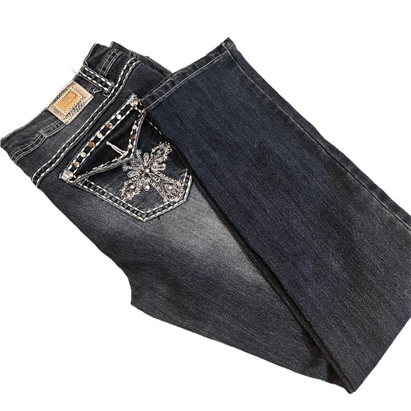 Twelve K Bedazzled Jeans - Picture 7 of 7